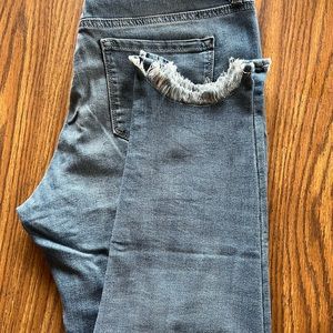 Sofia Vergara Jeans 12s (short) with edgy shark bite hem